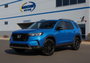 blue-Honda-Pilot-at-Gold-Coast-Auto-Body-Goose-Island-Chicago-Certified-Honda-Repair